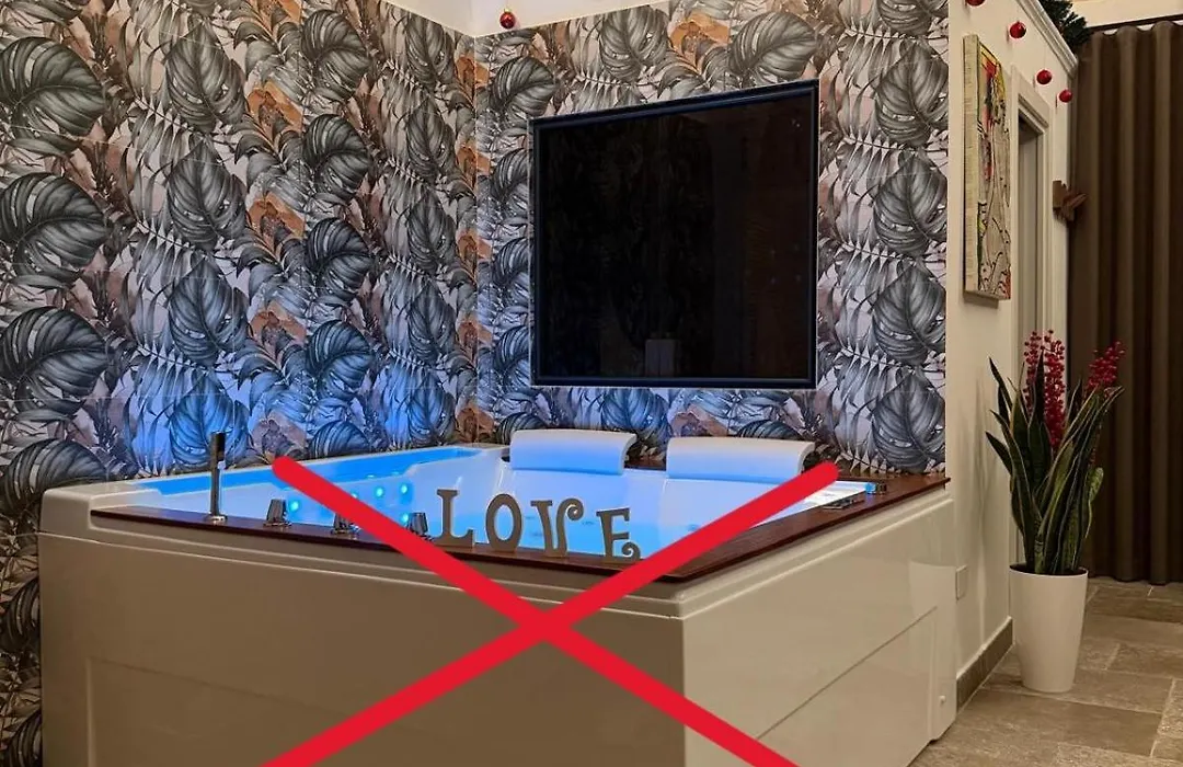 Nicole Suite-1